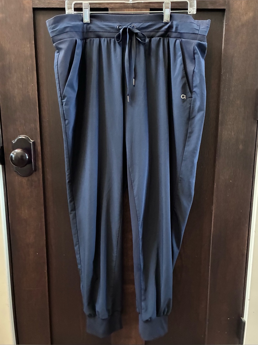 GAP Fit Women’s Navy Drawstring RibMix Joggers Size: L